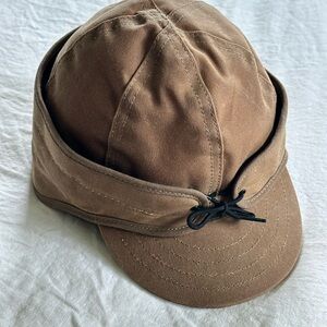 Classic Brown Men's Hat with Black Accent